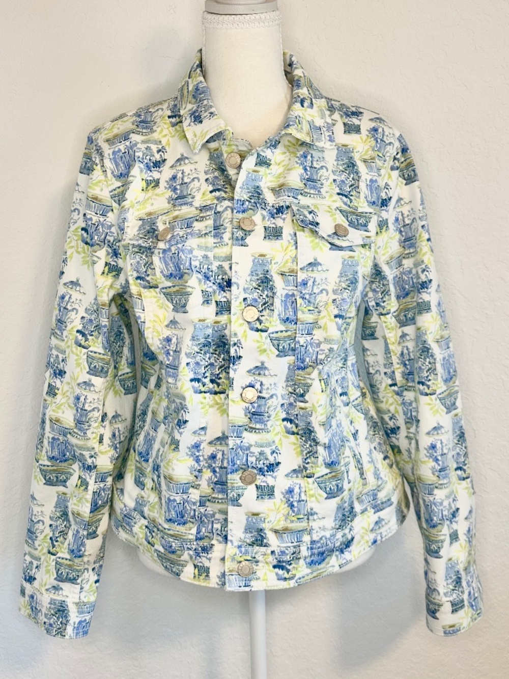 Talbots Floral Watercolor Print Jean Jacket, Size L - Picture 2 of 13